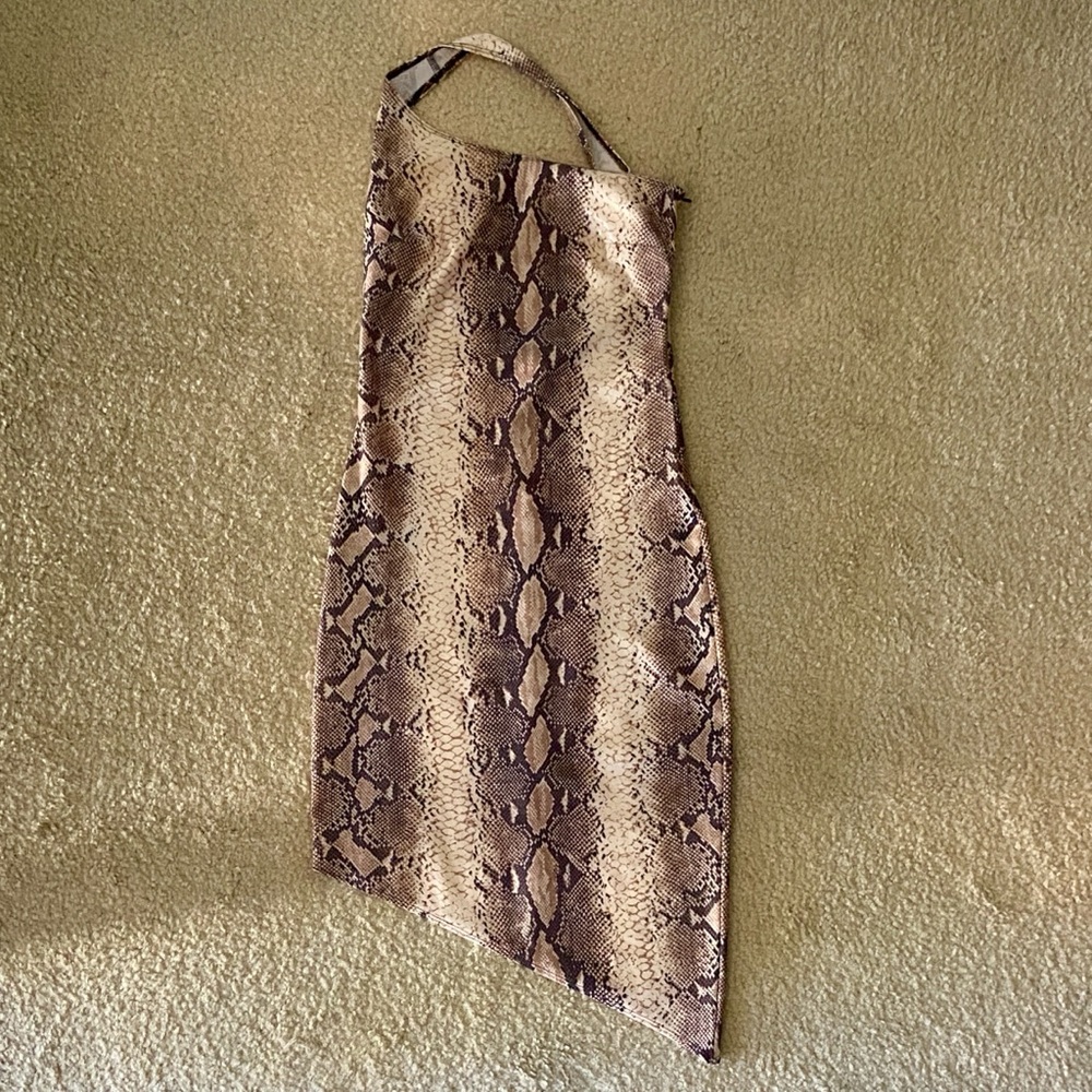 bebe asymmetrical snake print dress
